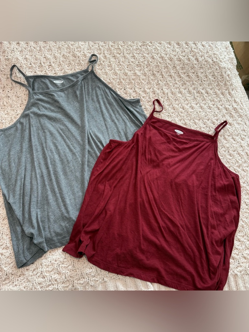 Old Navy Lightweight Strappy Tank Top Bundle - Grey & Burgundy Size XXL